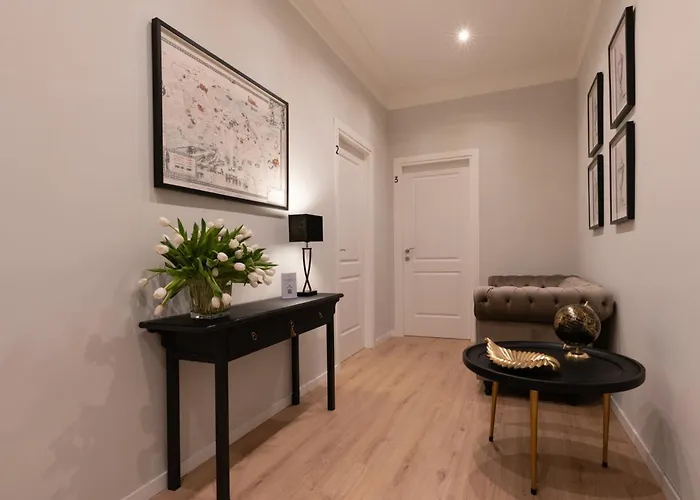 Residenza Lucrezio Pensión Roma