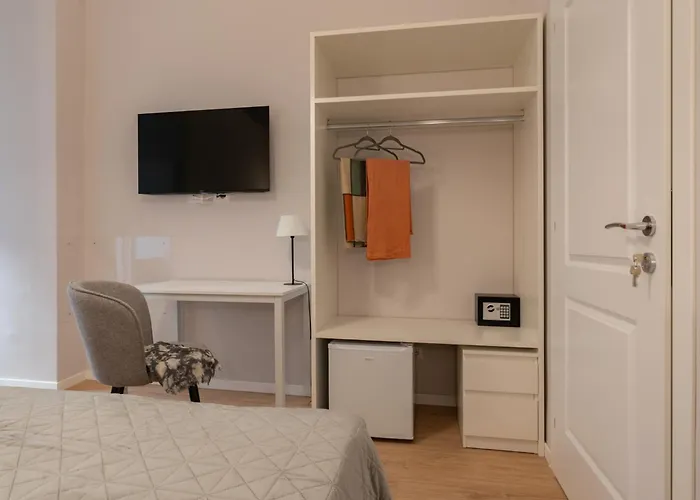 Residenza Lucrezio Pensión 4*